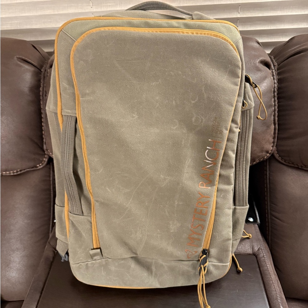 MYSTERY RANCH Mission Rover 30 Backpack